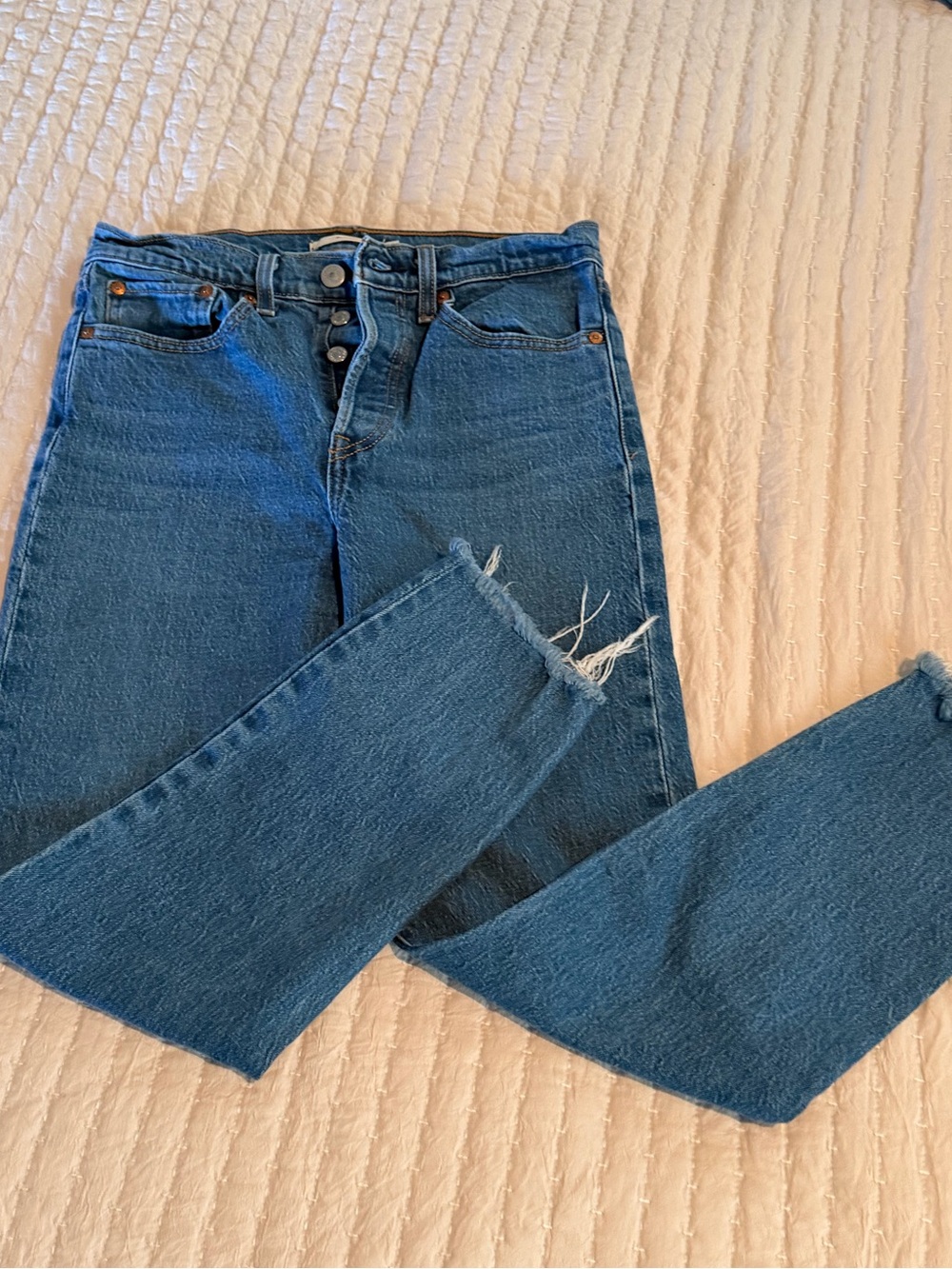 Levi's 501 Wedgie Mid-Blue Straight Leg Jeans with Raw Hem 27